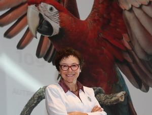 L’Ordre décerne la médaille de saint Éloi 2016 à la Dre Denise Tousignant, m.v.